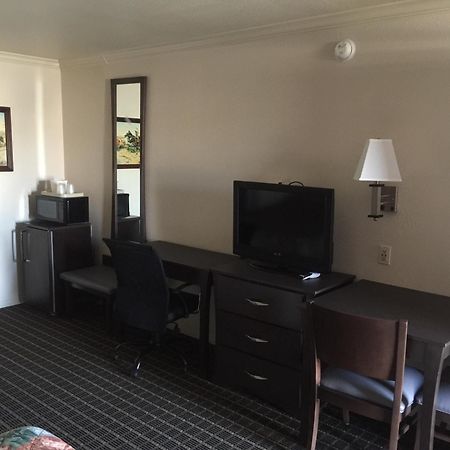 Portal Motel Лон Пайн Екстериор снимка